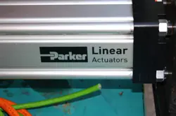 LINEAR ACTUATOR