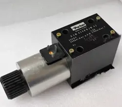 1PCS NEW PARKER D3W020BNJW42 VALVE DHL
