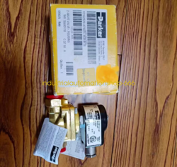 1PC NEW PARKER 121G2520  230V 2-WAYS VALVE VIA DHL OR FEDEX