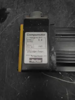 PARKER COMPUMOTOR SERVO MOTOR MODEL# SM233BR-NMSN (78-249-8.25)
