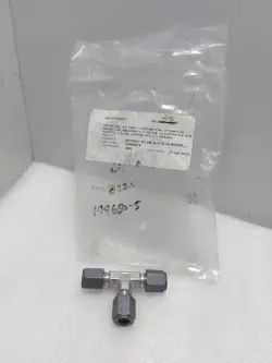PARKER 316 STAINLESS FITTINGS 199680-5 TEE UNION - LOT OF 6PCS