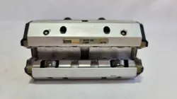 LINEAR GUIDE CARRIAGE