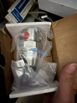 IR4002SK2P4B