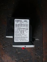 Image 2 of Siemens 3RU1116-1BB0, 1.4-2 Amp, 3-Pole Overload Relay**New/Old Stock**