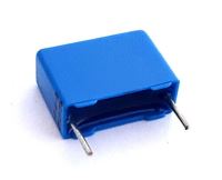 Image 1 of .68uF 100V 10% Radial Film MKT Box Capacitor Siemens B32522-A1684-K (100 pcs)