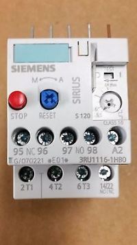 Image 2 of Siemens 3RU1116-1HB0 3 pole overload relay adjustable from 5.5 - 8 AMPS