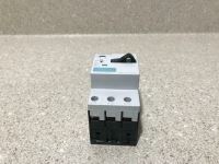 Image 3 of Siemens Circuit Breaker 3RV1011-1GA10 NEW