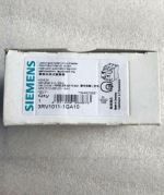 Image 1 of New In Box Siemens motor protection circuit breaker 3RV1011-1GA10