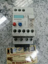 Image 4 of  Siemens overload relay   3ru1116-1hb0  3ru1916-3aa01 ( box#25)
