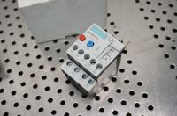 Image 3 of Siemens 3RU1116-1HB0 3 pole overload relay adjustable from 5.5 - 8 AMPS