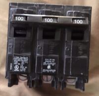 Image 4 of Siemens B3100-100 Amp Bolt on 3 Pole 240 V Circuit Breaker