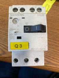 Image 1 of  SIEMENS  3RV1011-1GA10 CIRCUIT BREAKER
