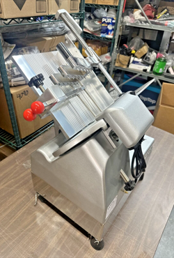 AUTOMATIC MEAT SLICER