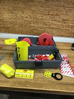 ELECTRICAL LOCKOUT TAGOUT KIT SAFETY PADLOCK HASPS TAGS TIES BAG ECT.