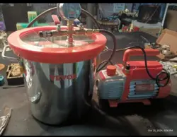 PUMP DEGASSING CHAMBER-