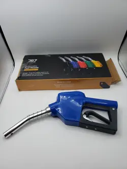 JR7 SHOWCASE AUTOMATIC BLUE FUEL NOZZLE 3/4 INLET 13/16 OUTLET UNUSED 16/20MM