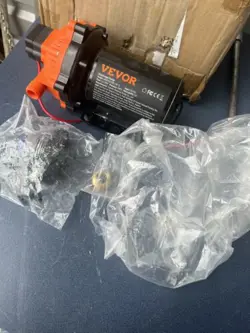 VEVOR 12V WATER PRESSURE DIAPHRAGM PUMP SELF-PRIMING 70 PSI 5.5 GPM TESTED GRY9