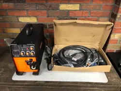 NEW VEVOR MIG-270 WELDER