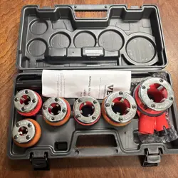 VEVOR MANUAL RATCHET PIPE THREADER KIT 6 PCS