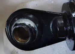 IN HYDRAULIC CYLINDER