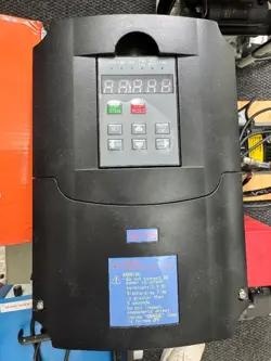 VEVOR VARIABLE FREQUENCY DRIVE - A2-8075