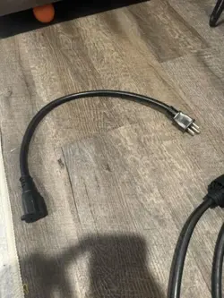 CAR CHARGER