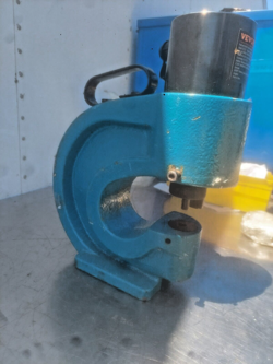HYDRAULIC HOLE PUNCHER