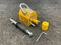 VEVOR PML-100 MAGNETIC LIFTER 220 LBS/100 KG PULLING CAPACITY