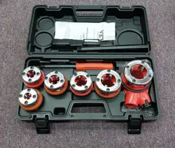 VEVOR RATCHET PIPE THREADER PIPE THREADING TOOL 1/4