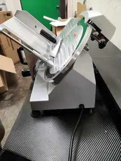 ELECTRIC SLICER