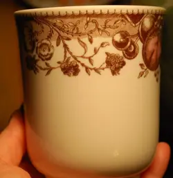VINTAGE MUGS