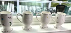 CHRISTMAS FOOTED MUGS