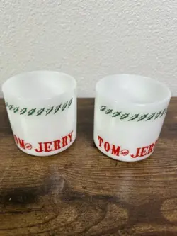 CHRISTMAS EGGNOG CUPS