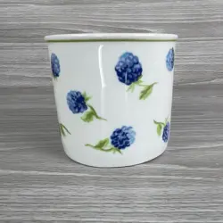 LAURA ASHLEY