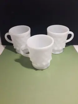 DIAMOND WHITE CUPS