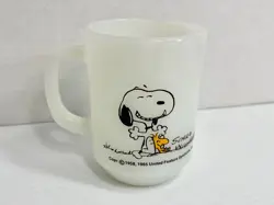 VINTAGE FIRE KING PEANUTS SNOOPY & WOODSTOCK - 1965 MILK GLASS COFFEE MUG