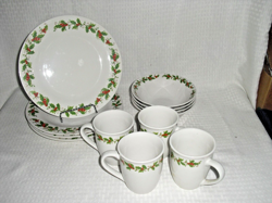 HOLIDAY 12 PC