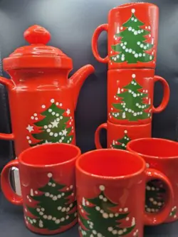 VINTAGE WAECHTERSBACH GERMANY RED CHRISTMAS TREE COFFEE POT & 6 MATCHING MUGS