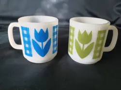 STACKABLE GREEN AND