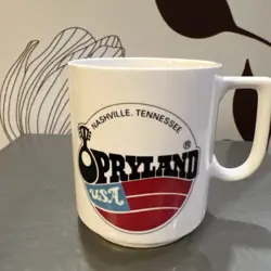 VINTAGE OPRYLAND WHITE