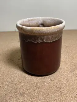 MUGS/CUPS.
