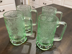 OZ MUGS EUC