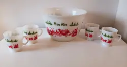 VINTAGE 1950'S HAZEL ATLAS CHRISTMAS EGG NOG PUNCH BOWL AND 4 MUG SET