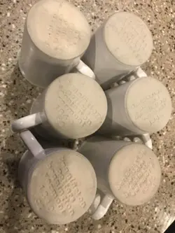 MUGS TRIANGLE