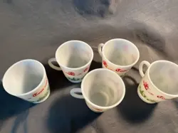 HOLIDAY CUP SET