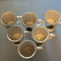 PEDESTAL MUGS CHRISTMAS