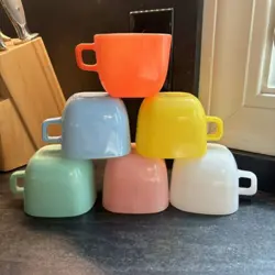 VTG MCKEE GLASS GLASBAKE MILK GLASS LIPTON PASTEL SQUARE 6 MUGS 1950S