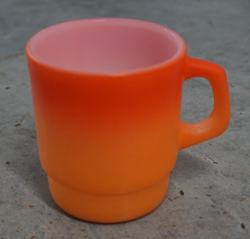VINTAGE ANCHOR HOCKING FIRE KING WARE RED ORANGE STACKING COFFEE MUG D HANDLE