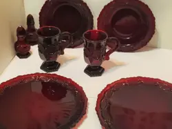 DINNERWARE SET FOR