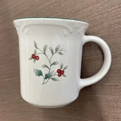 CUPS HOLLY BERRY
